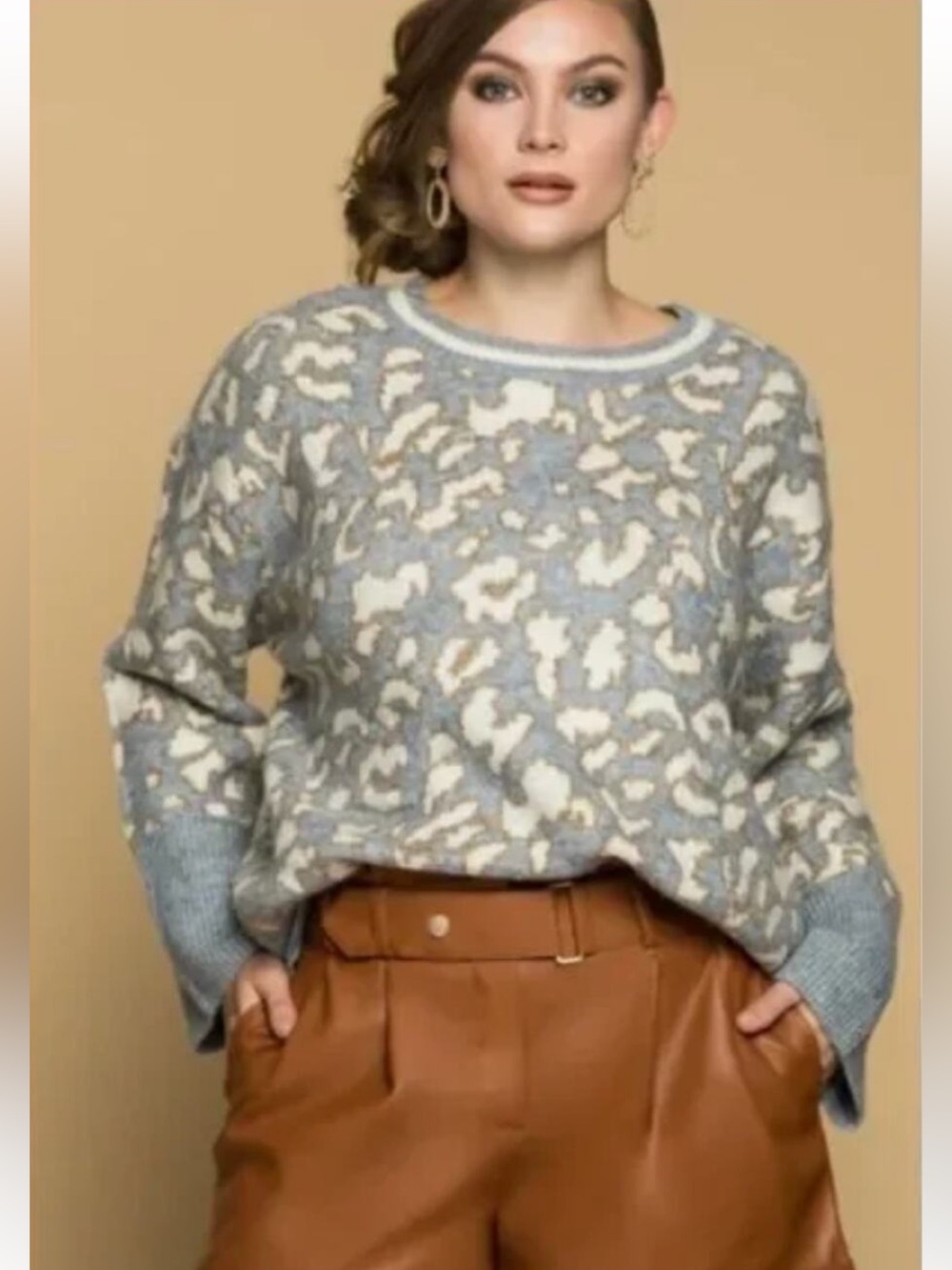 POL Gray Ivory Abstract Animal Knit Crewneck Sweater Oversized Pullover